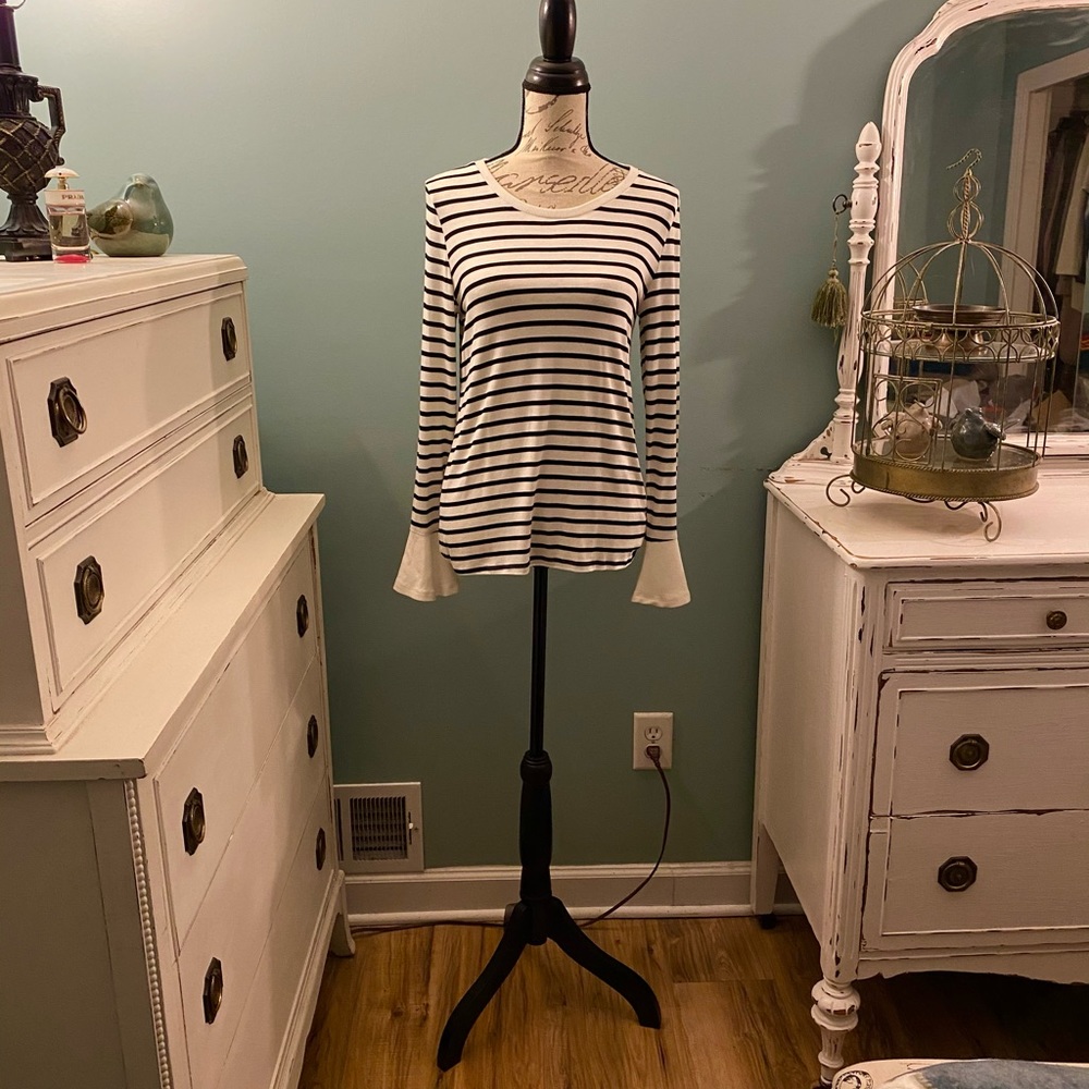 Lightweight sweater, Ivory with black striped, Medium